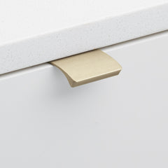Sleek Edge Pull