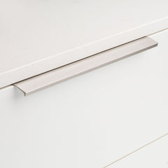 Flush Edge Pull