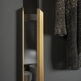 Vann Lip Pull Handle