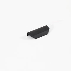 Vann Lip Pull Handle
