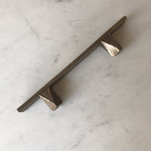 GEO Series 7" Handle.