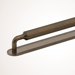 Barwick-Slim | Ridged Cabinet Handle with Backplate