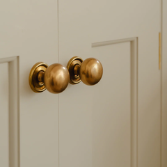 Cotswold | Bun Cabinet Knob