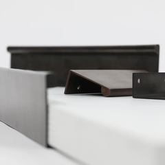 HH x Ren Studio | Lip Pull