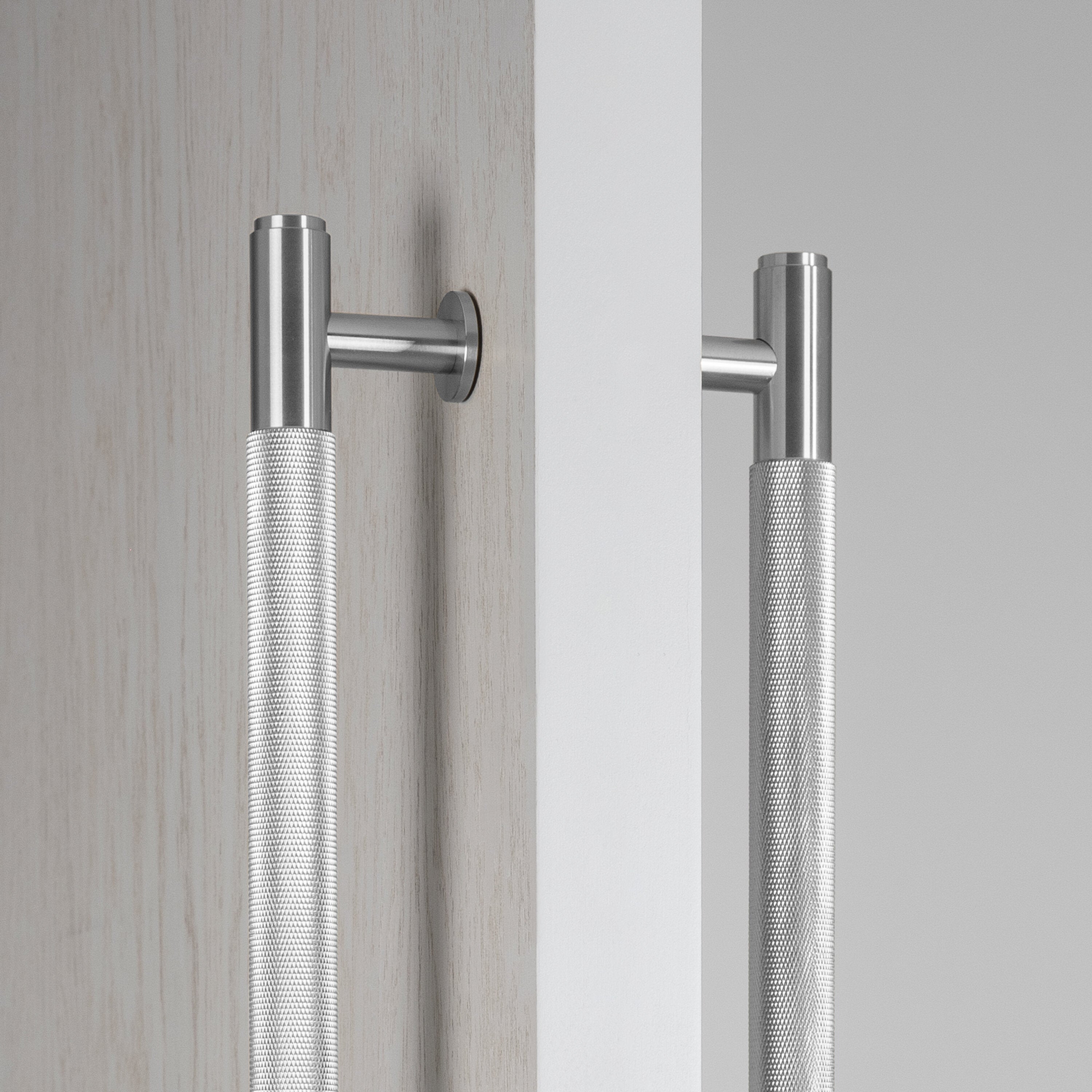 Buster & Punch - Pull Bar / Double -Sided / Cross