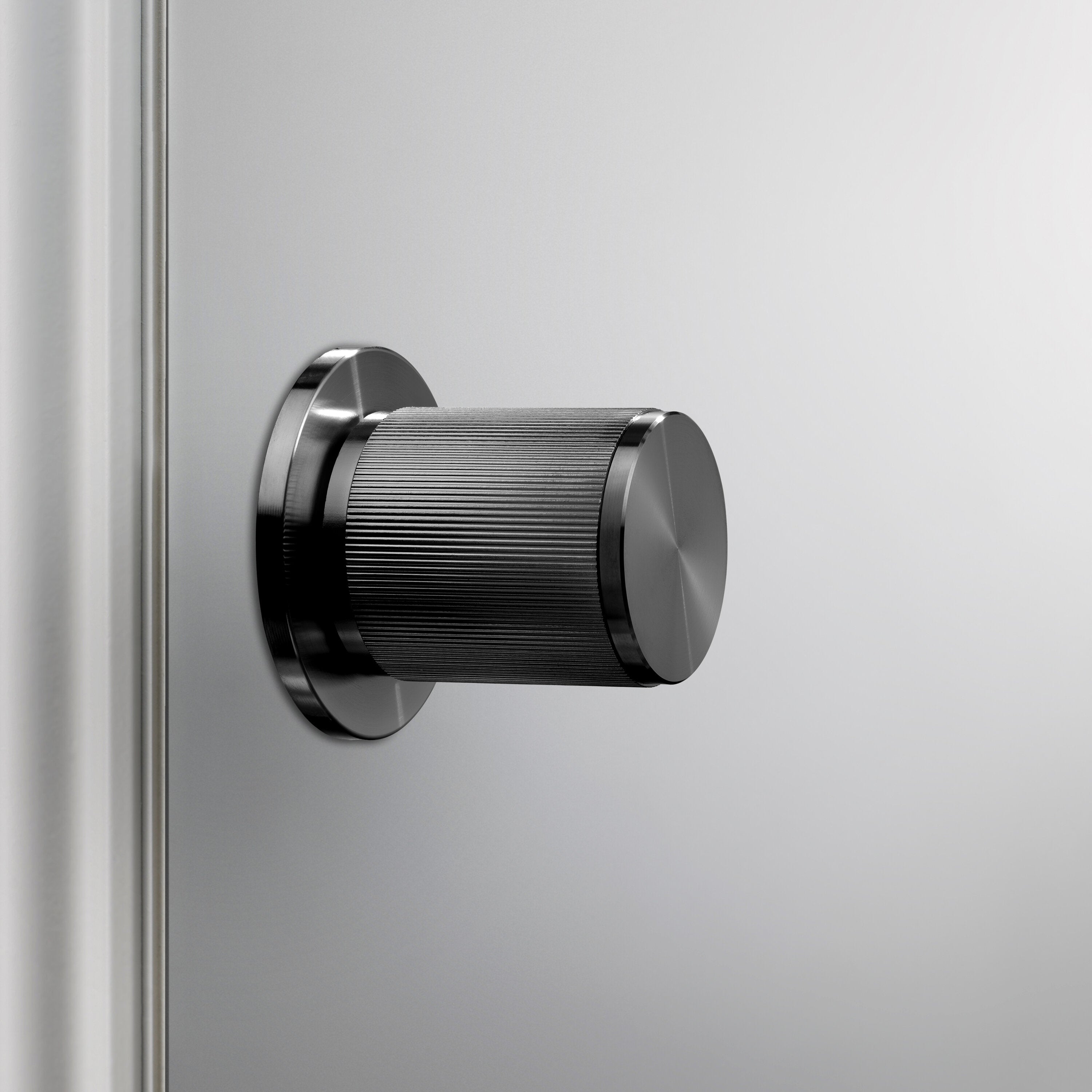 Buster & Punch-  Door Knob / Linear